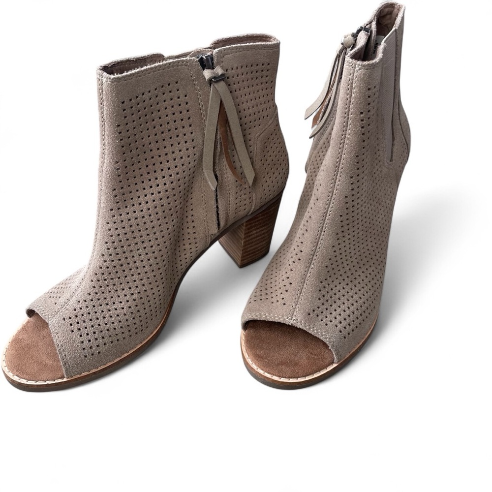 TOMS Majorca Peep-toe Booties Size 7.5 Suede Taupe Ankle Boots